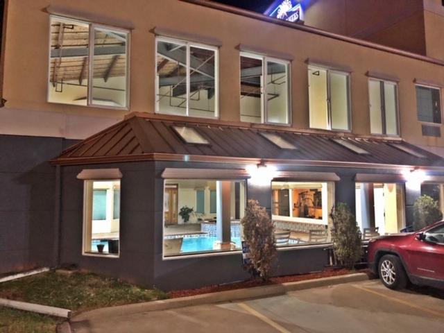 Robinson Inn And Suites Esterno foto